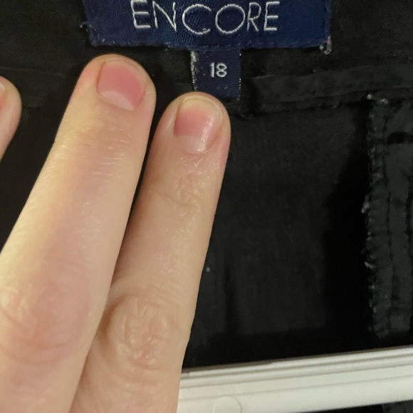 Capris - Picture 2 of 2